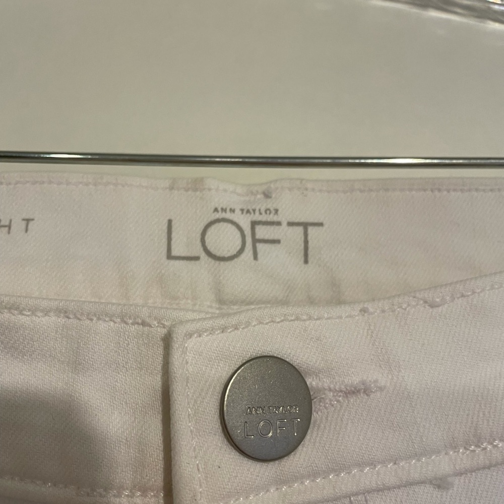 NWT Loft Relaxed Straight Crop Women’s Jeans - Picture 3 of 5